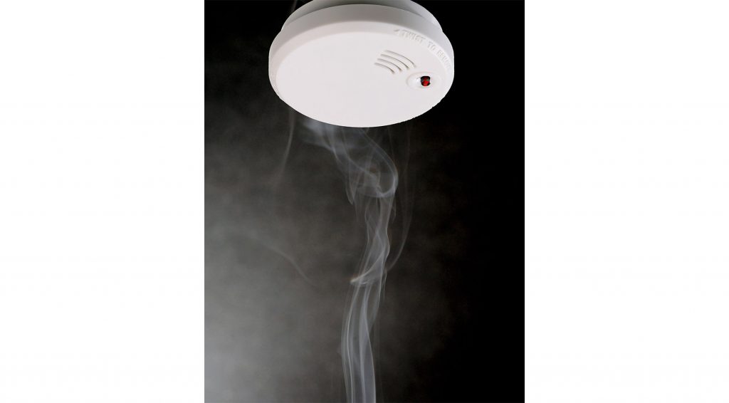 Bildet viser en røykvarsler